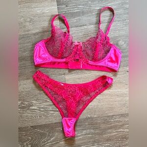 Elegant Pink Lace Lingerie Set